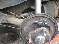 removing old Mini brake pipe and cylinder